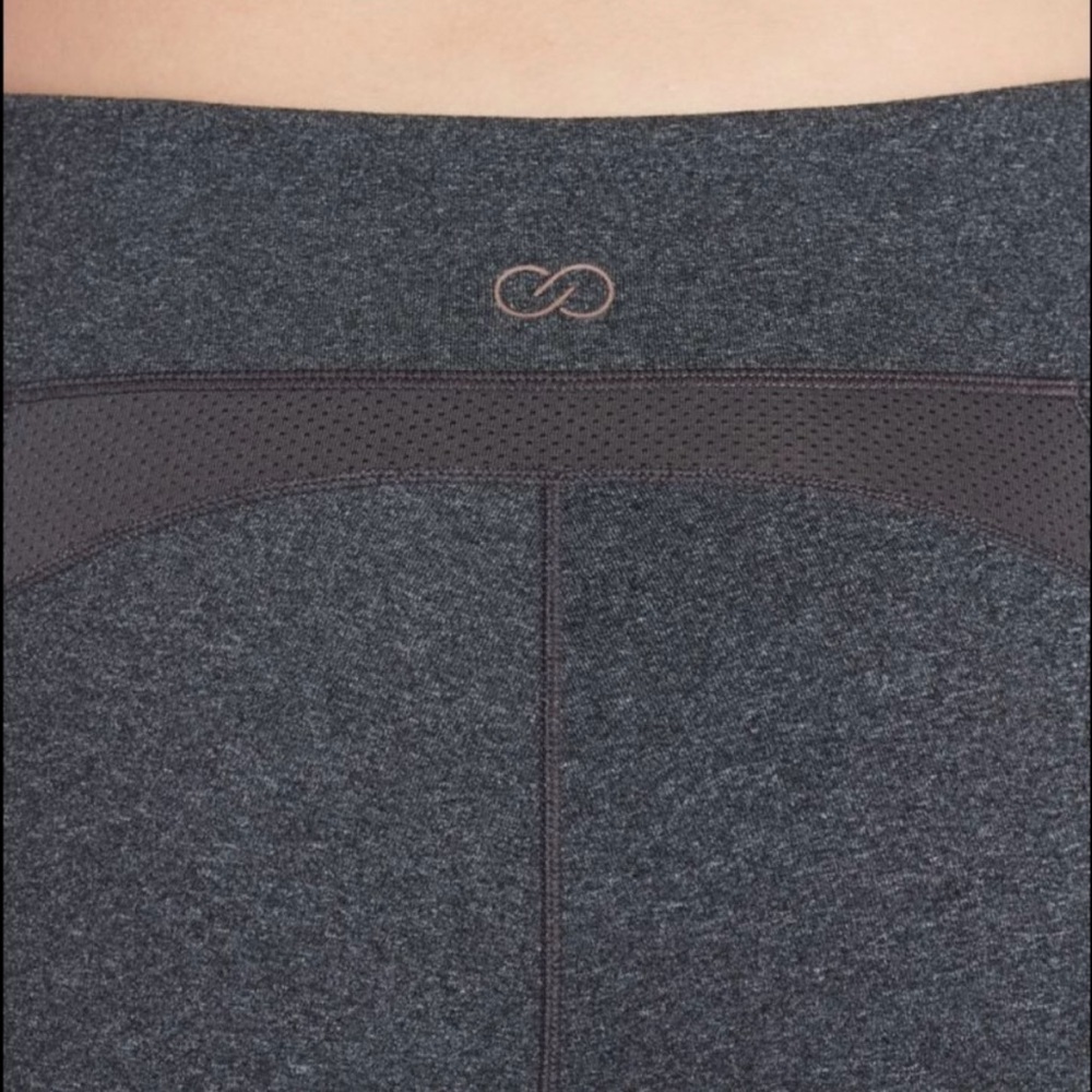 Calia Essential Crossover Capri Cropped Legging - Picture 8 of 16